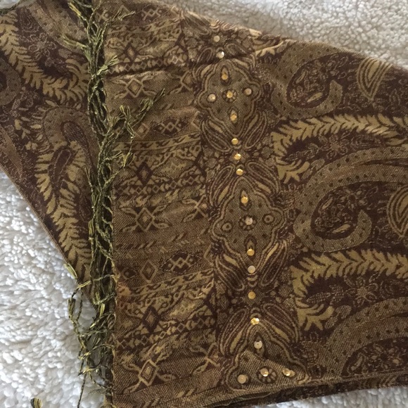 26 x 72 Paisley Shawl - Picture 6 of 6